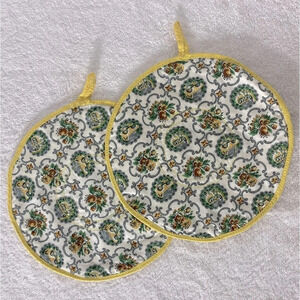 Vintage Handmade Round Green Yellow Floral Fabric Pot Holders  Trivets